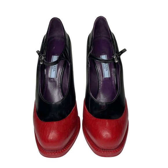 Prada Mary Jane Runway 2012 Black Leather Red Rubber Cap Toe Heels EU 37 Pumps - Picture 2 of 8